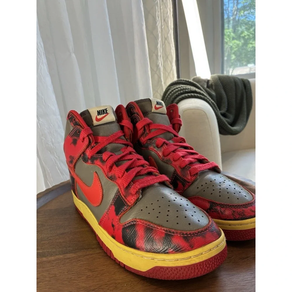 Men's 1985 Nike Red Acid Dunks‎ High Top Size 7 Red/Black /Gray /Yellow - Picture 3 of 11